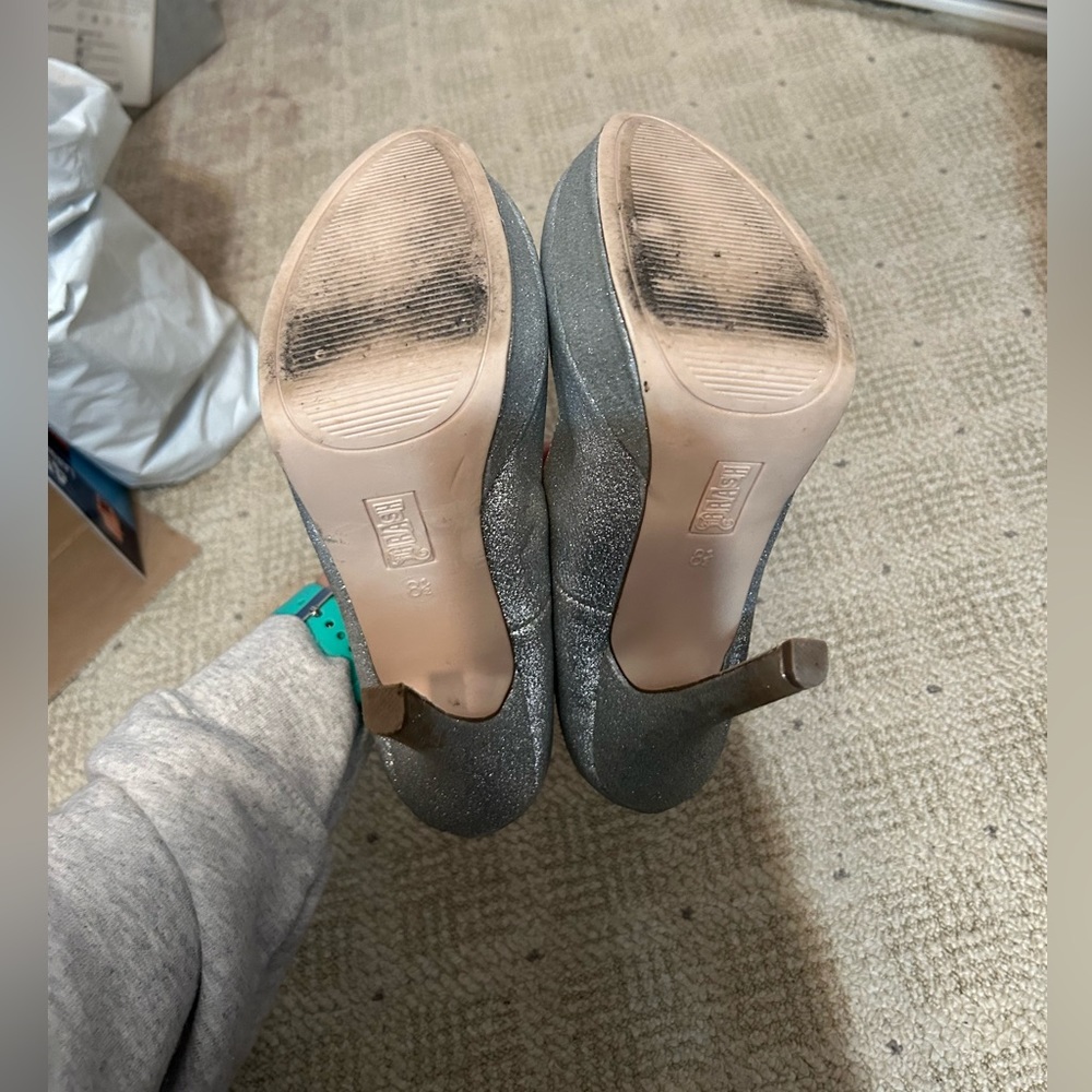 Used silver sparkle heels - Picture 4 of 4